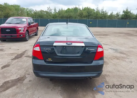 2010 Ford Fusion Hybrid z USA, uszkodzony, nr VIN 3FADP0L31AR416083